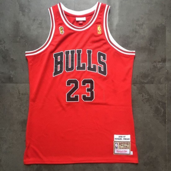 Men's Chicago Bulls Michael Jordan #23 Throwback Mitchell & Ness Red 1996-97 Hardwood Classics Player Jersey