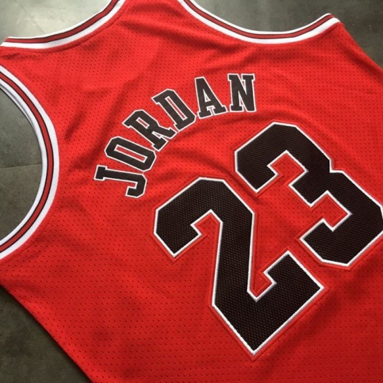 Men's Chicago Bulls Michael Jordan #23 Throwback Mitchell & Ness Red 1996-97 Hardwood Classics Player Jersey