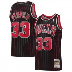 Men's Chicago Bulls Scottie Pippen #33 Throwback Mitchell & Ness Black Hardwood Classics 95-96 Swingman Jersey