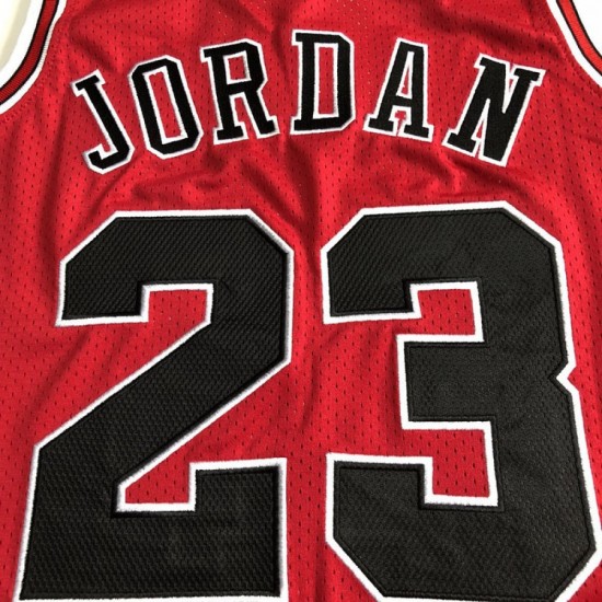 Men's Chicago Bulls Michael Jordan #23 Throwback Mitchell & Ness Red 1997-98 Hardwood Classics Player Jersey