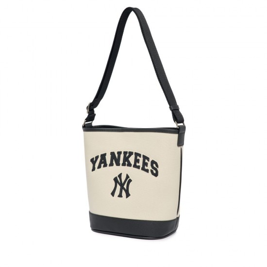 Varsity Basic Canvas Bucket Bag NEW YORK YANKEES