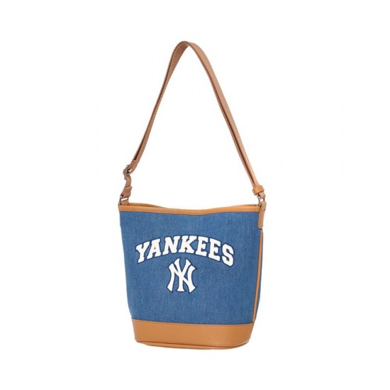 Varsity Basic Canvas Bucket Bag NEW YORK YANKEES