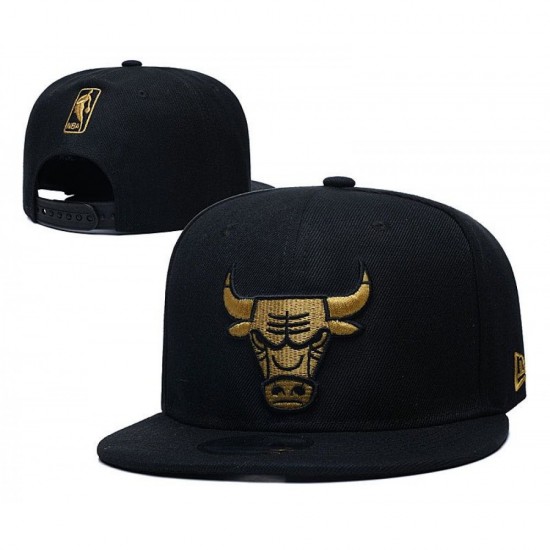 Chicago Bulls Golden Logo Black Snapback Hat